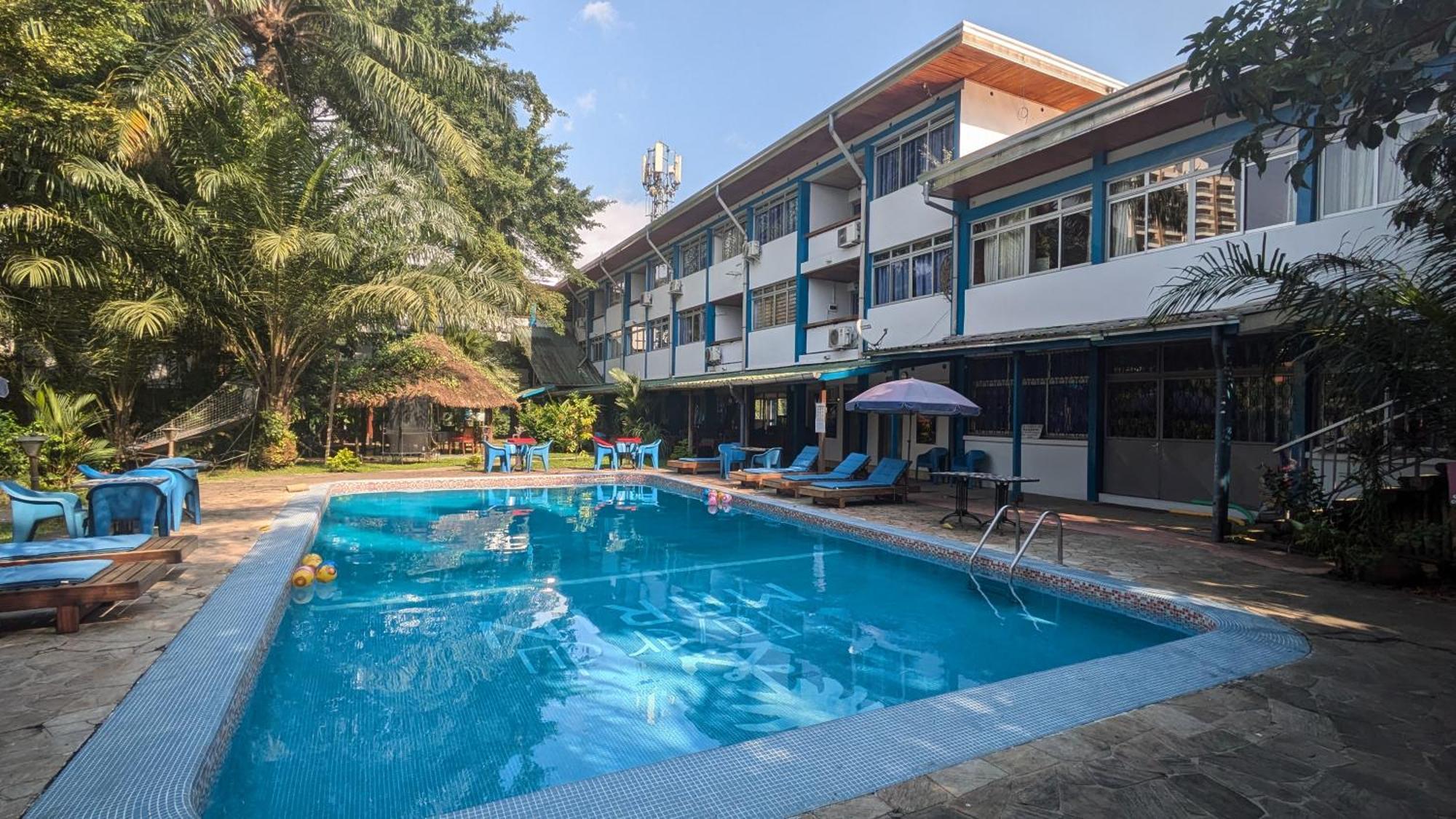 Foyer Du Marin Hotel Douala Exterior foto