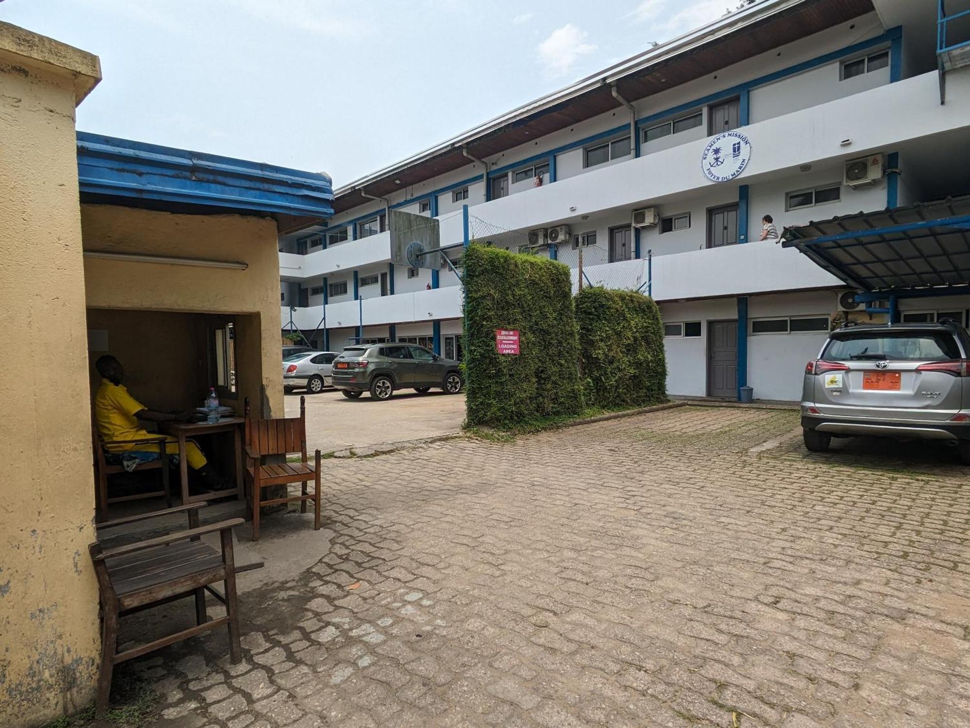 Foyer Du Marin Hotel Douala Exterior foto